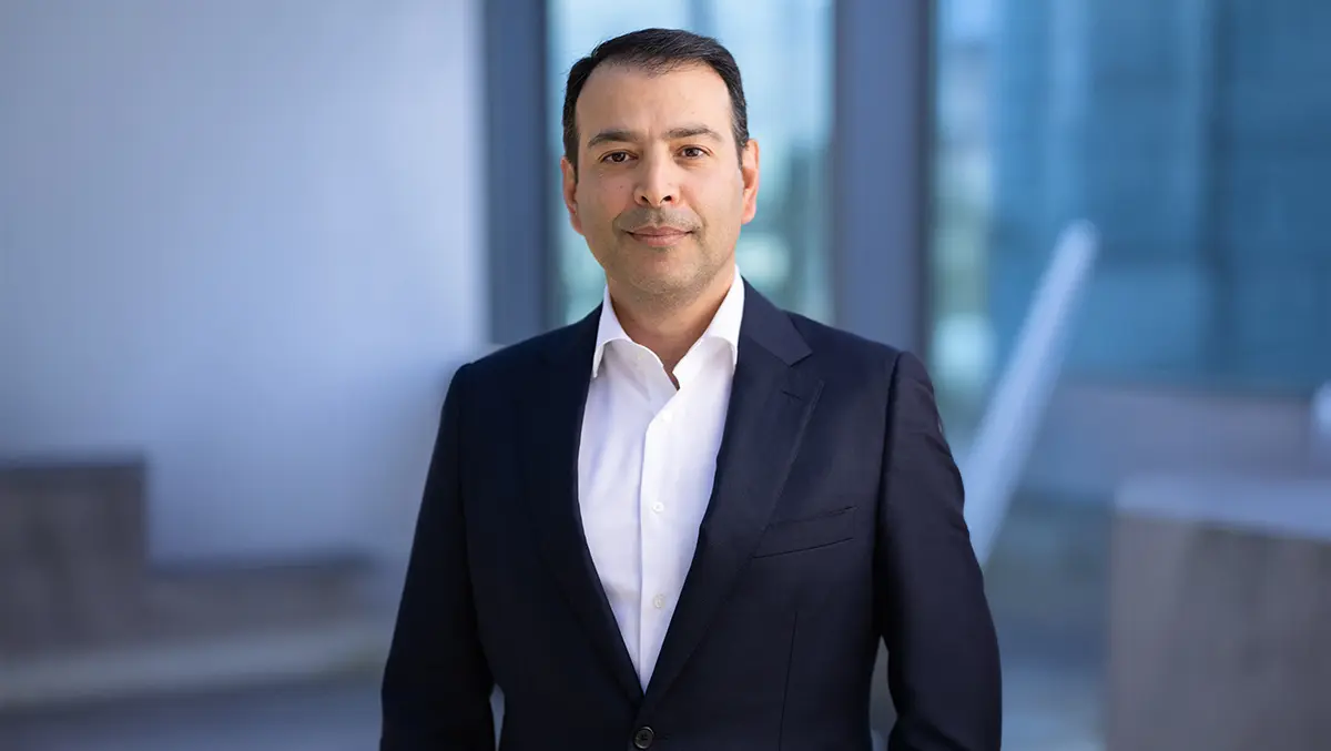 Cyrus adaggra
