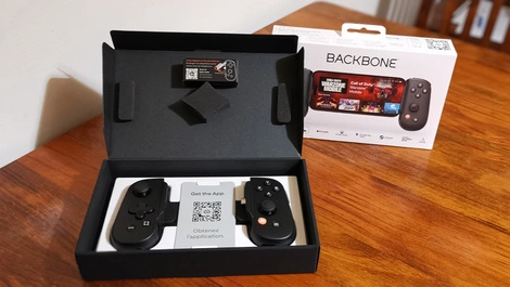 Backbone one 04