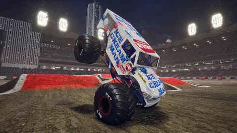 Monster trucks 2 01
